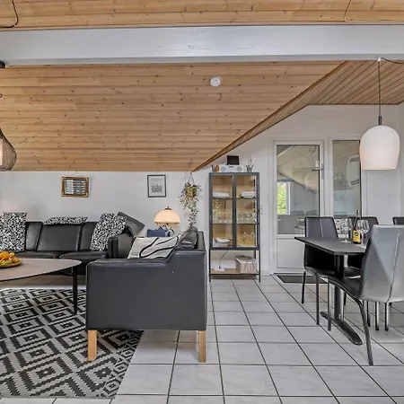 Beliggende Poolhus I Vejlby Klit Sj605 Сasa de vacaciones Harboør