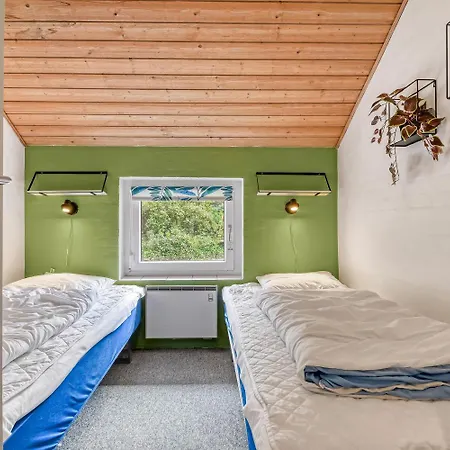 Beliggende Poolhus I Vejlby Klit Sj605