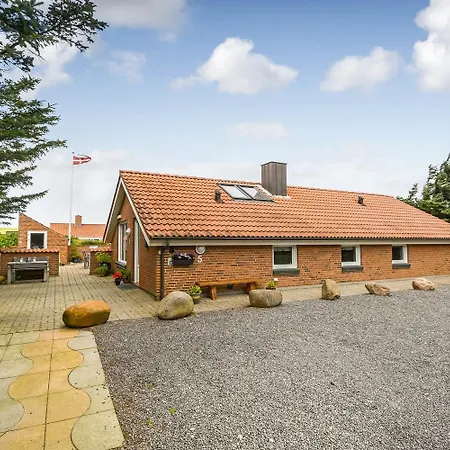 Beliggende Poolhus I Vejlby Klit Sj605 Harboør